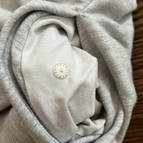 Lululemon High Lines Pullover - Picture 3 of 6